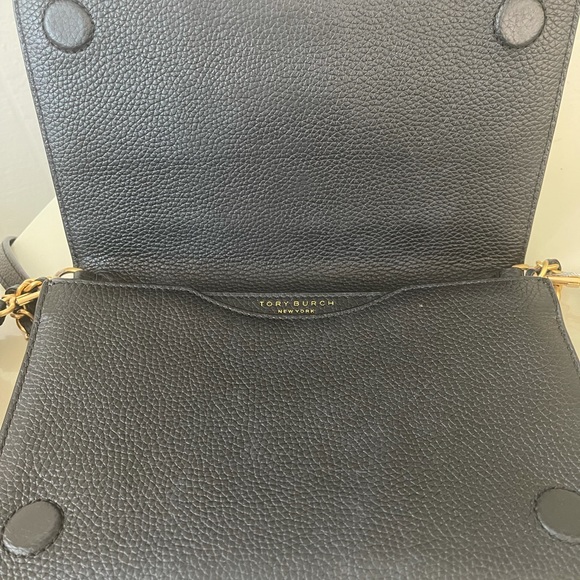 Tory Burch (73507) Britten Large Pebble Leather Crossbody Clutch Handbag Purse - Picture 5 of 10